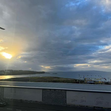 Modern Apartment With Sea Views Portrush Kültér fotó