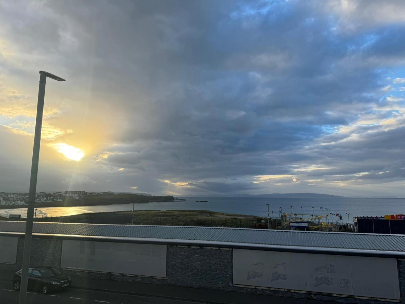 Modern Apartment With Sea Views Portrush Kültér fotó